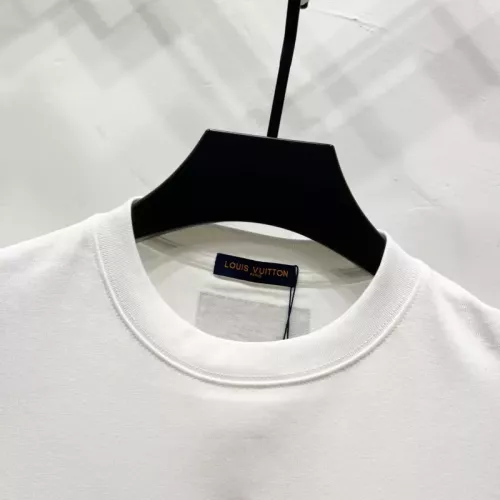 Replica Louis Vuitton LV T-Shirts Short Sleeved For Unisex #1361886 $39.00 USD for Wholesale