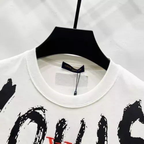 Replica Louis Vuitton LV T-Shirts Short Sleeved For Unisex #1361888 $39.00 USD for Wholesale