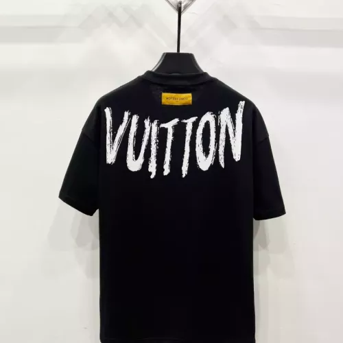 Replica Louis Vuitton LV T-Shirts Short Sleeved For Unisex #1361889 $39.00 USD for Wholesale