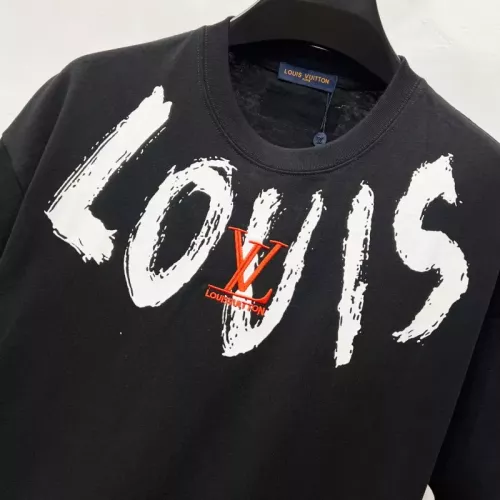 Replica Louis Vuitton LV T-Shirts Short Sleeved For Unisex #1361889 $39.00 USD for Wholesale