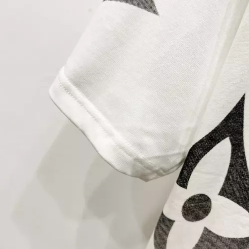 Replica Louis Vuitton LV T-Shirts Short Sleeved For Unisex #1361892 $40.00 USD for Wholesale