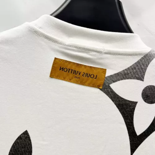 Replica Louis Vuitton LV T-Shirts Short Sleeved For Unisex #1361892 $40.00 USD for Wholesale