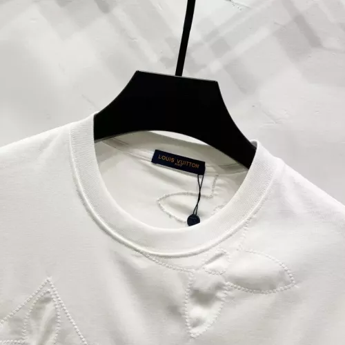 Replica Louis Vuitton LV T-Shirts Short Sleeved For Unisex #1361901 $41.00 USD for Wholesale