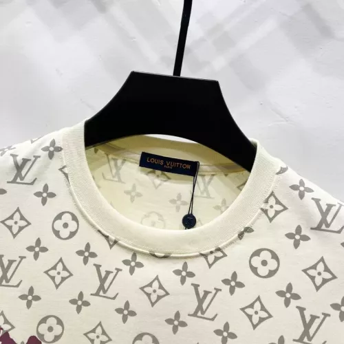 Replica Louis Vuitton LV T-Shirts Short Sleeved For Unisex #1361906 $41.00 USD for Wholesale