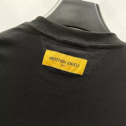 Replica Louis Vuitton LV T-Shirts Short Sleeved For Unisex #1361907 $41.00 USD for Wholesale