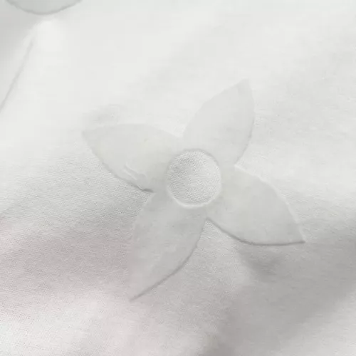 Replica Louis Vuitton LV T-Shirts Short Sleeved For Unisex #1361908 $41.00 USD for Wholesale