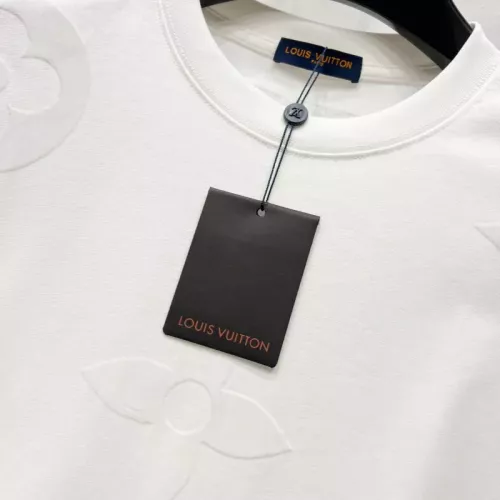 Replica Louis Vuitton LV T-Shirts Short Sleeved For Unisex #1361908 $41.00 USD for Wholesale