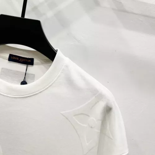 Replica Louis Vuitton LV T-Shirts Short Sleeved For Unisex #1361908 $41.00 USD for Wholesale