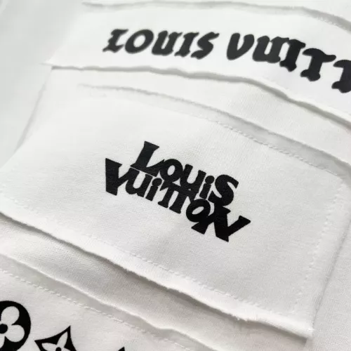 Replica Louis Vuitton LV T-Shirts Short Sleeved For Unisex #1361910 $41.00 USD for Wholesale