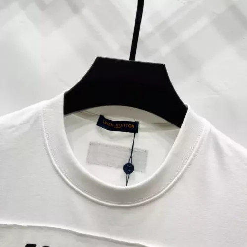 Replica Louis Vuitton LV T-Shirts Short Sleeved For Unisex #1361910 $41.00 USD for Wholesale