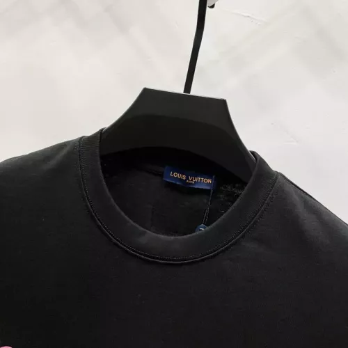 Replica Louis Vuitton LV T-Shirts Short Sleeved For Unisex #1361916 $40.00 USD for Wholesale