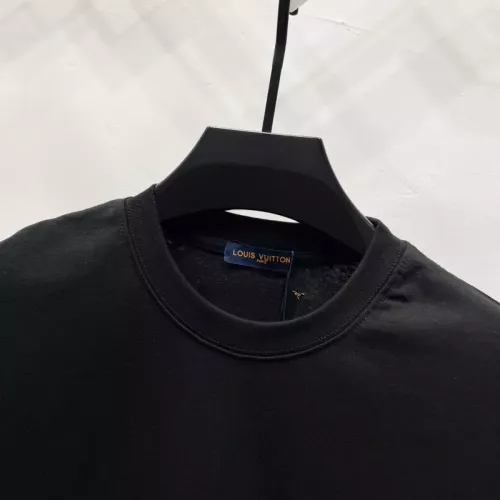Replica Louis Vuitton LV T-Shirts Short Sleeved For Unisex #1361916 $40.00 USD for Wholesale