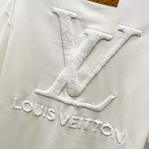 Replica Louis Vuitton LV T-Shirts Short Sleeved For Unisex #1361917 $40.00 USD for Wholesale