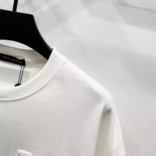 Replica Louis Vuitton LV T-Shirts Short Sleeved For Unisex #1361917 $40.00 USD for Wholesale