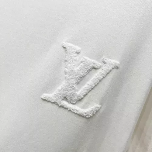 Replica Louis Vuitton LV T-Shirts Short Sleeved For Unisex #1361917 $40.00 USD for Wholesale