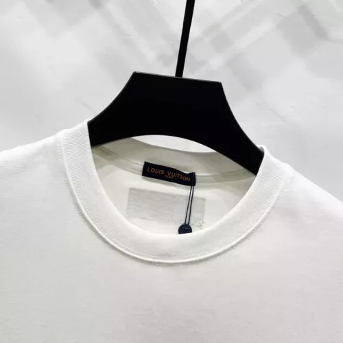 Replica Louis Vuitton LV T-Shirts Short Sleeved For Unisex #1361917 $40.00 USD for Wholesale