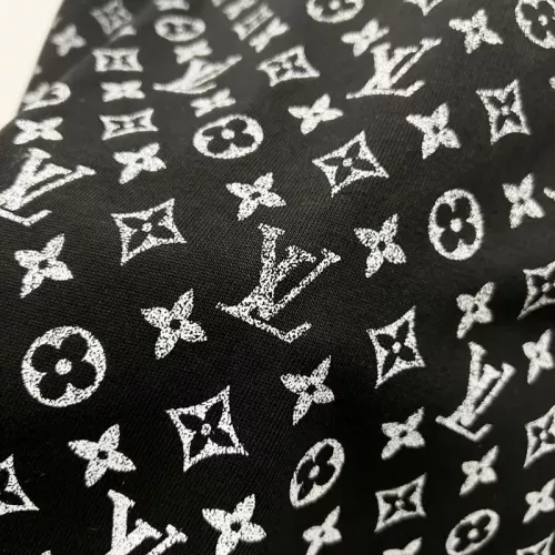 Replica Louis Vuitton LV T-Shirts Short Sleeved For Unisex #1361918 $40.00 USD for Wholesale