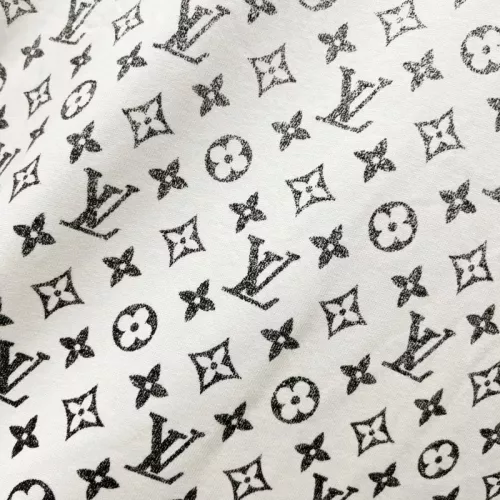 Replica Louis Vuitton LV T-Shirts Short Sleeved For Unisex #1361919 $40.00 USD for Wholesale