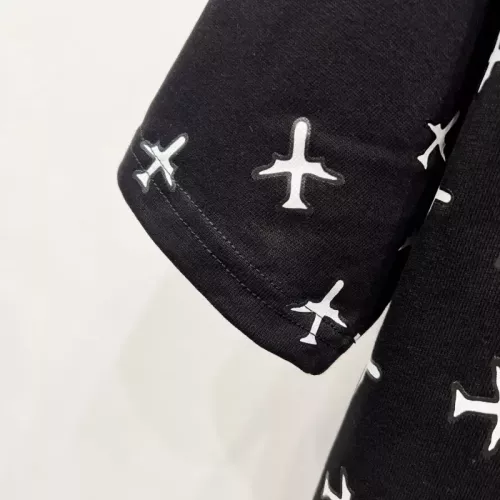 Replica Louis Vuitton LV T-Shirts Short Sleeved For Unisex #1361922 $40.00 USD for Wholesale
