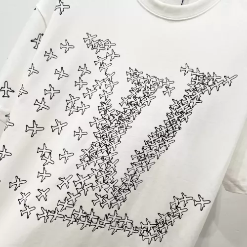 Replica Louis Vuitton LV T-Shirts Short Sleeved For Unisex #1361923 $40.00 USD for Wholesale