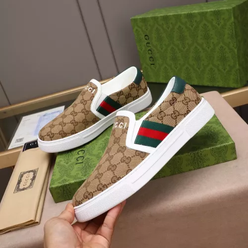 Replica Gucci Casual Shoes For Men #1362208 $72.00 USD for Wholesale