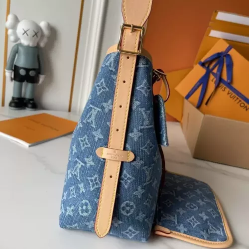 Replica Louis Vuitton AAA Quality Shoulder Bags For Women #1363200 $72.00 USD for Wholesale