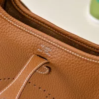 $76.00 USD Hermes AAA Quality Messenger Bags For Women #1355573