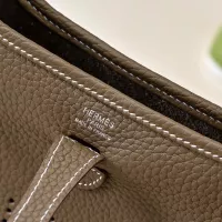 $76.00 USD Hermes AAA Quality Messenger Bags For Women #1355575
