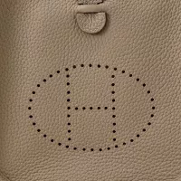 $76.00 USD Hermes AAA Quality Messenger Bags For Women #1355577