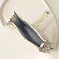 $76.00 USD Hermes AAA Quality Messenger Bags For Women #1355579