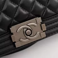 $80.00 USD Chanel AAA Quality Messenger Bags For Women #1356207