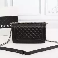 $85.00 USD Chanel AAA Quality Messenger Bags For Women #1356224