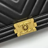 $88.00 USD Chanel AAA Quality Messenger Bags For Women #1356229