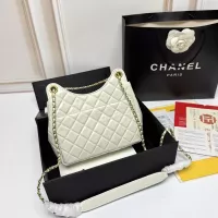 $88.00 USD Chanel AAA Quality Messenger Bags For Women #1356241