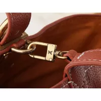 $56.00 USD Louis Vuitton Messenger Bags For Women #1356285