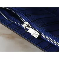 $56.00 USD Louis Vuitton Messenger Bags For Women #1356293