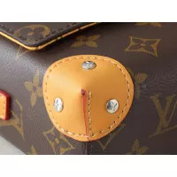 $56.00 USD Louis Vuitton Messenger Bags For Women #1356300