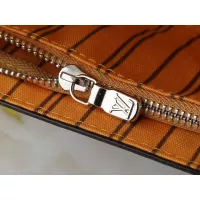 $56.00 USD Louis Vuitton Messenger Bags For Women #1356300