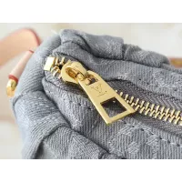 $60.00 USD Louis Vuitton Messenger Bags For Women #1356303