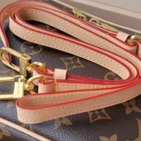 $128.00 USD Louis Vuitton AAA Quality Handbags For Women #1357251