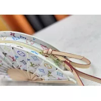 $88.00 USD Louis Vuitton AAA Quality Messenger Bags For Women #1357354