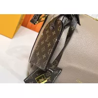 $68.00 USD Louis Vuitton AAA Quality Messenger Bags For Women #1357450