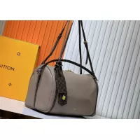 $72.00 USD Louis Vuitton AAA Quality Messenger Bags For Women #1357451