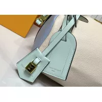 $68.00 USD Louis Vuitton AAA Quality Messenger Bags For Women #1357452