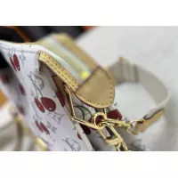 $72.00 USD Louis Vuitton AAA Quality Messenger Bags For Women #1357455