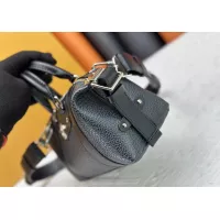 $76.00 USD Louis Vuitton AAA Quality Handbags For Women #1357572