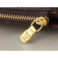 $52.00 USD Louis Vuitton Messenger Bags For Women #1357936