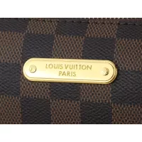 $52.00 USD Louis Vuitton Messenger Bags For Women #1357937
