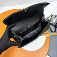 $210.00 USD Yves Saint Laurent YSL AAA Quality Messenger Bags For Women #1358388