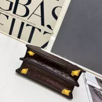 $98.00 USD Fendi AAA Quality Handbags For Women #1358855